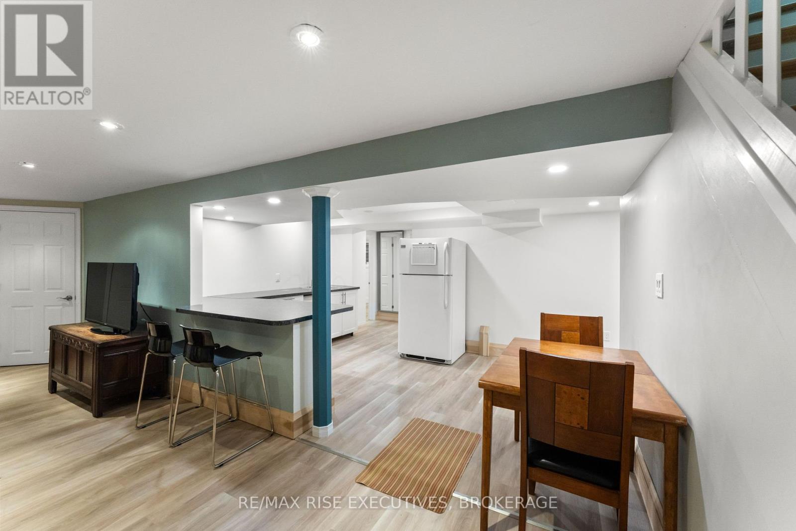 Photo 31 of 115 Fairway Hill Crescent, Kingston ON