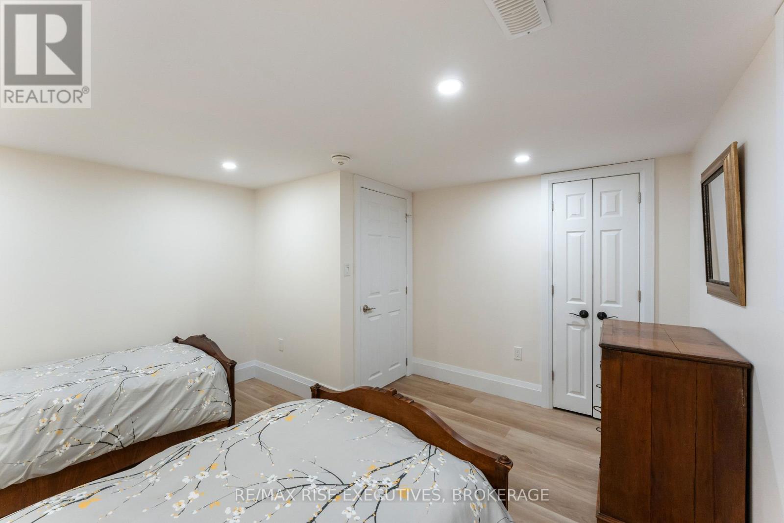 Photo 38 of 115 Fairway Hill Crescent, Kingston ON