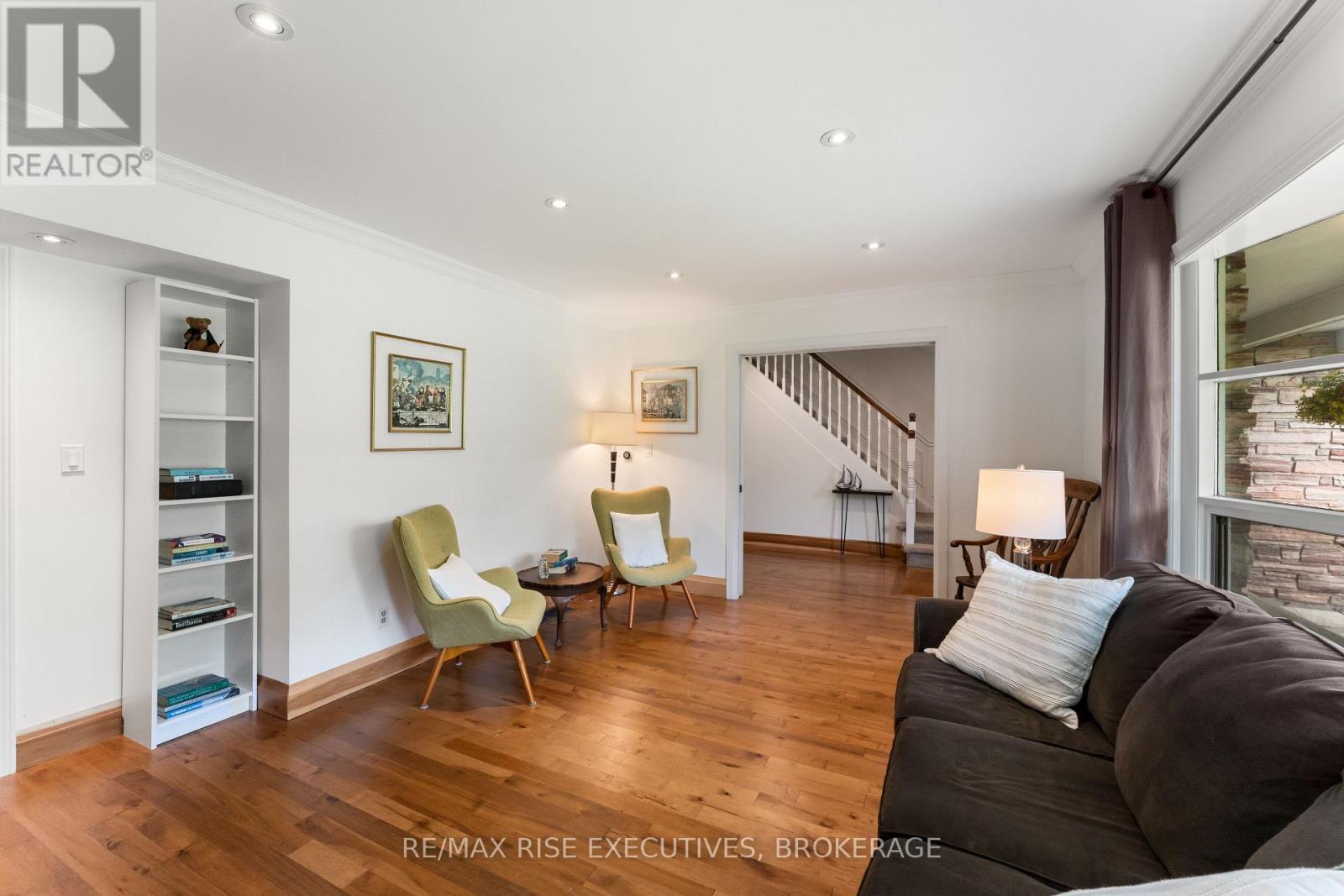 Photo 6 of 115 Fairway Hill Crescent, Kingston ON