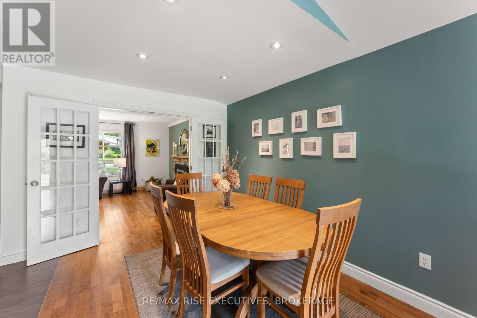 Photo 8 of 115 Fairway Hill Crescent, Kingston ON