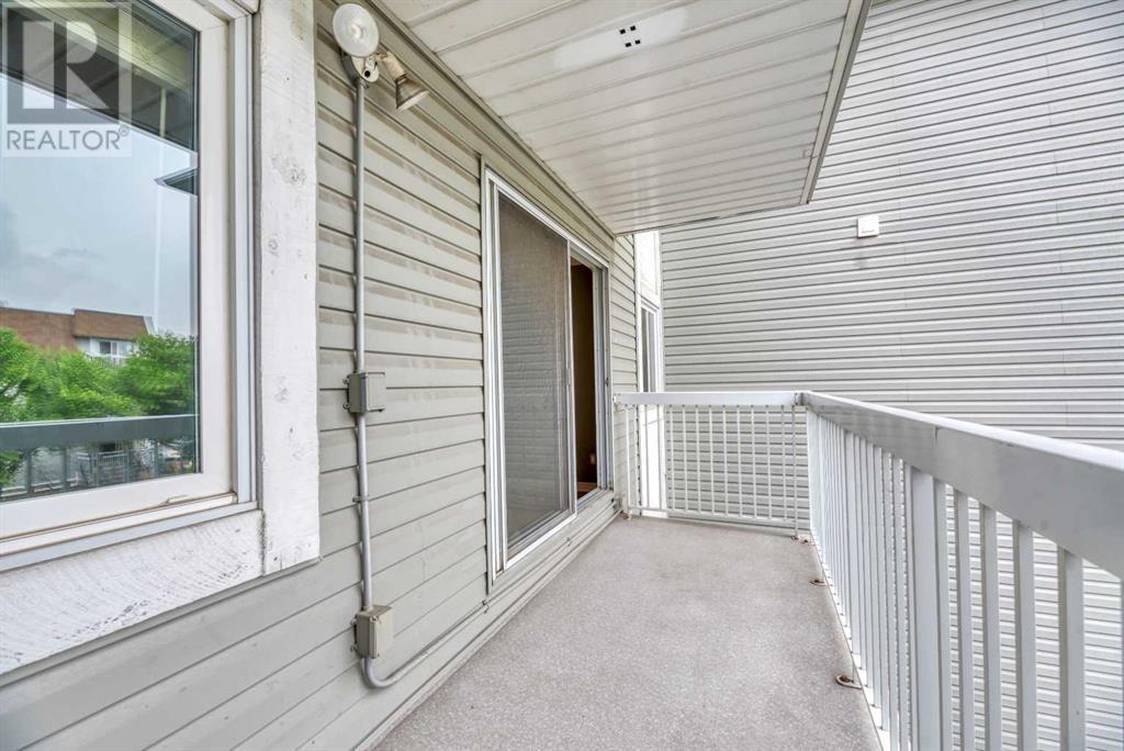 Single Family House for Sale in    Avenue SW Cliff Bungalow Calgary 
