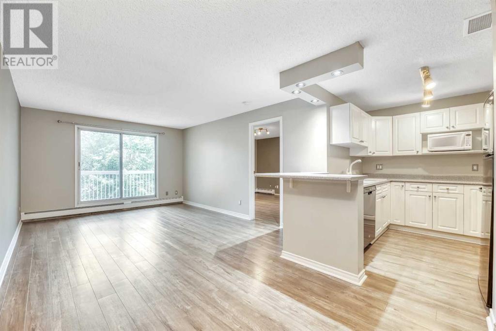 Single Family House for Sale in    Avenue SW Cliff Bungalow Calgary 
