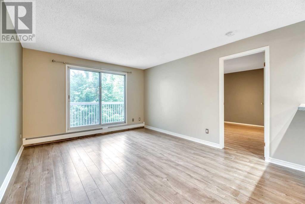 Single Family House for Sale in    Avenue SW Cliff Bungalow Calgary 