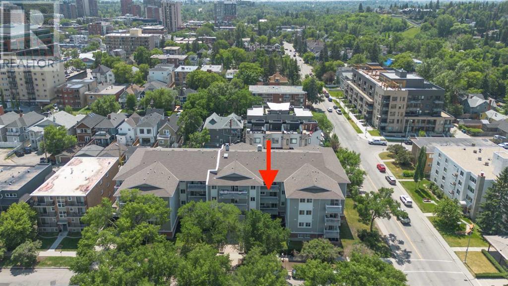 Single Family House for Sale in    Avenue SW Cliff Bungalow Calgary 