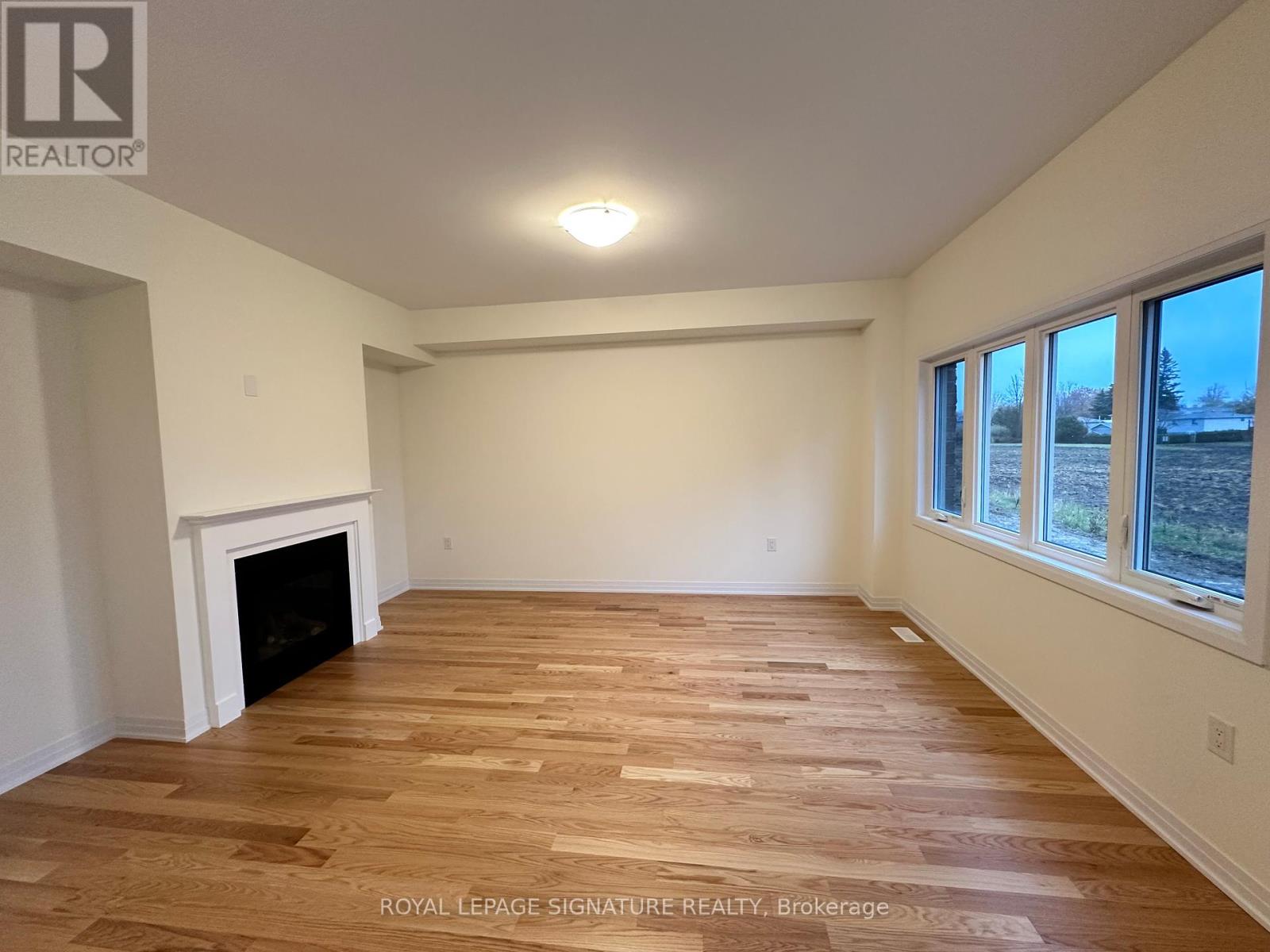 Photo 15 of 121 Dingman Street, Wellington North ON