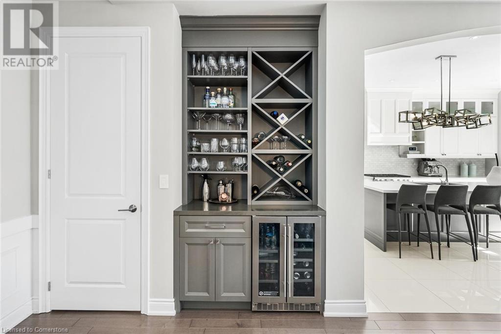 Photo 11 of 114 Waterview Common, Oakville ON