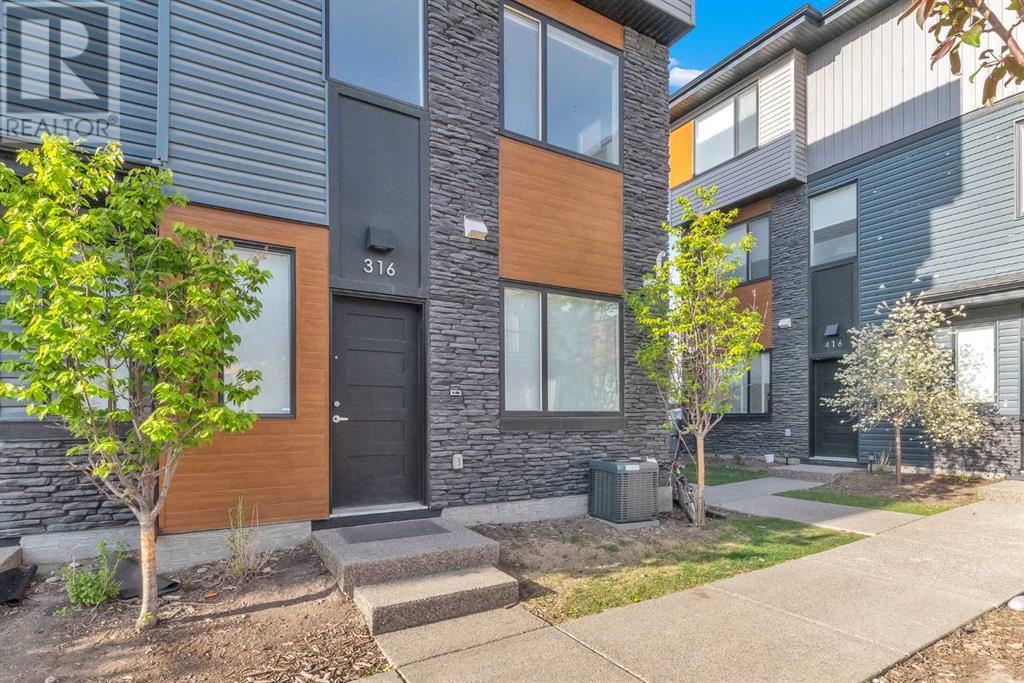 316 Corner Glen Circle NE, Calgary, Alberta