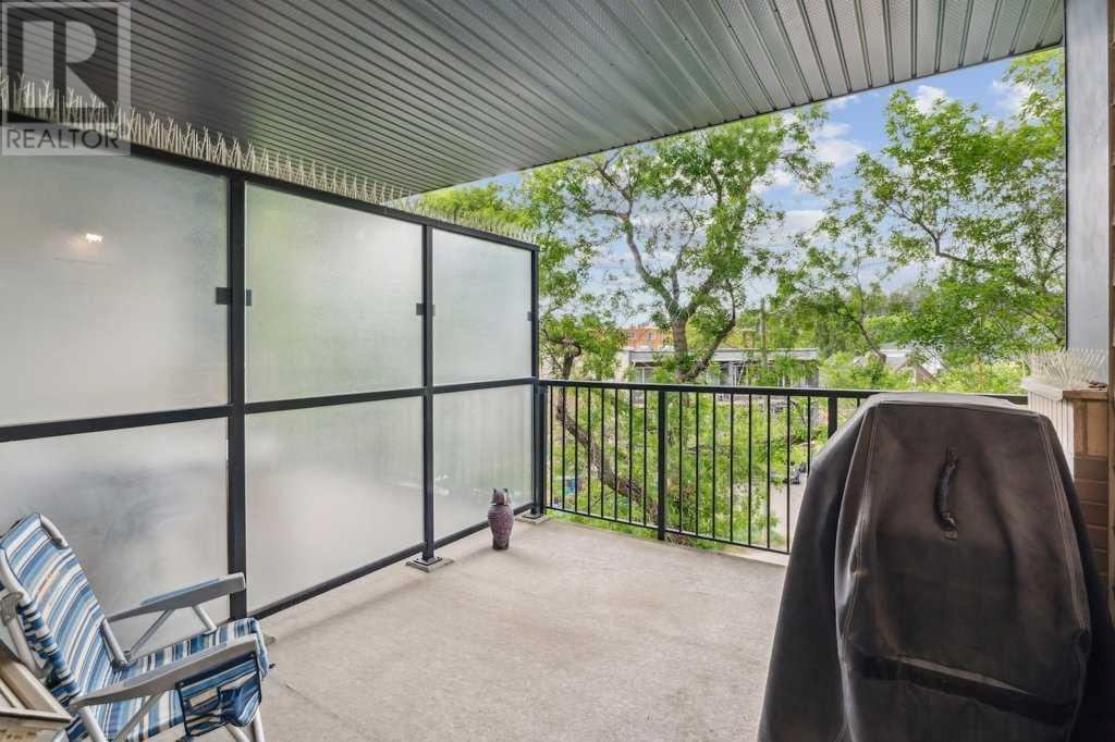 Single Family House for Sale in    Avenue NW Sunnyside Calgary 