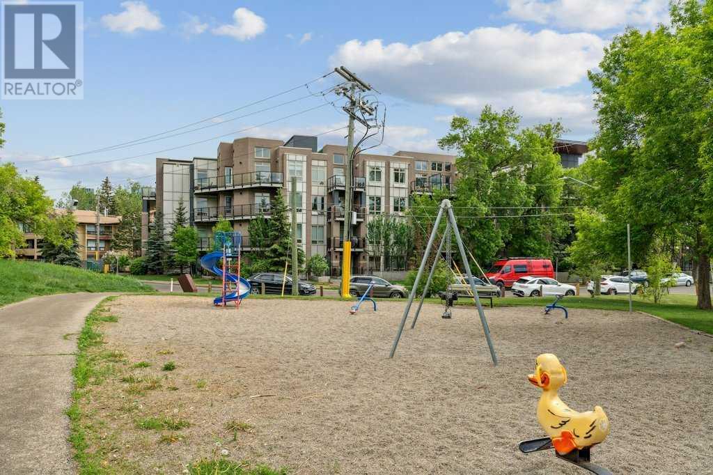 Single Family House for Sale in    Avenue NW Sunnyside Calgary 