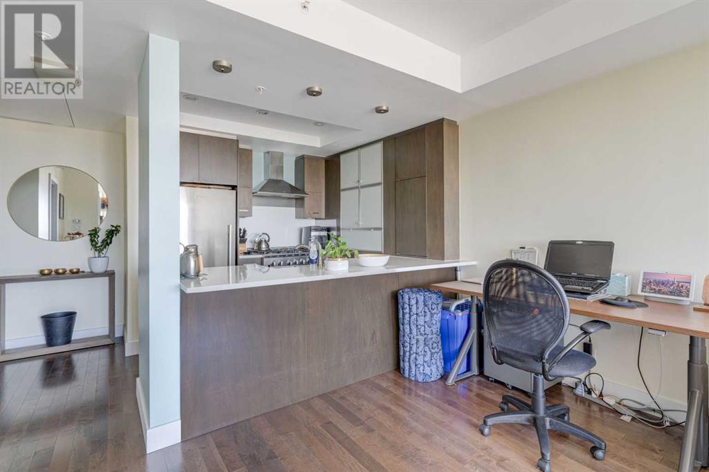 Single Family House for Sale in   Shawnee Hill SW Shawnee Slopes Calgary 