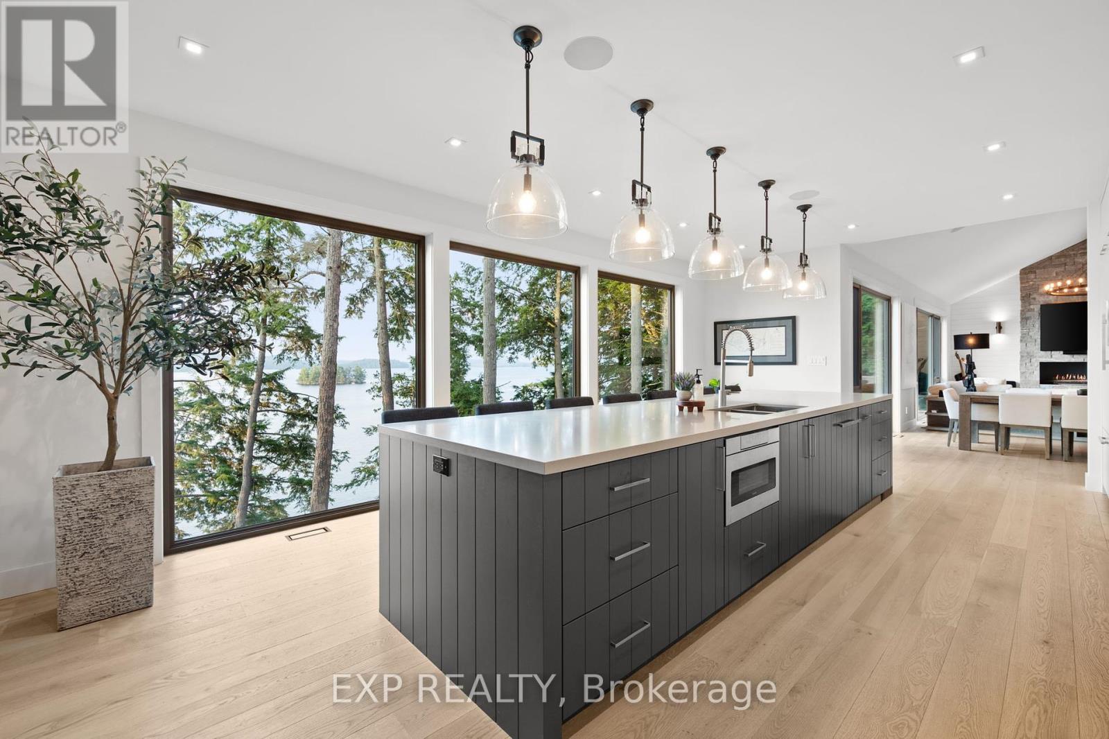 Photo 19 of 124 Claren Crescent, Huntsville ON