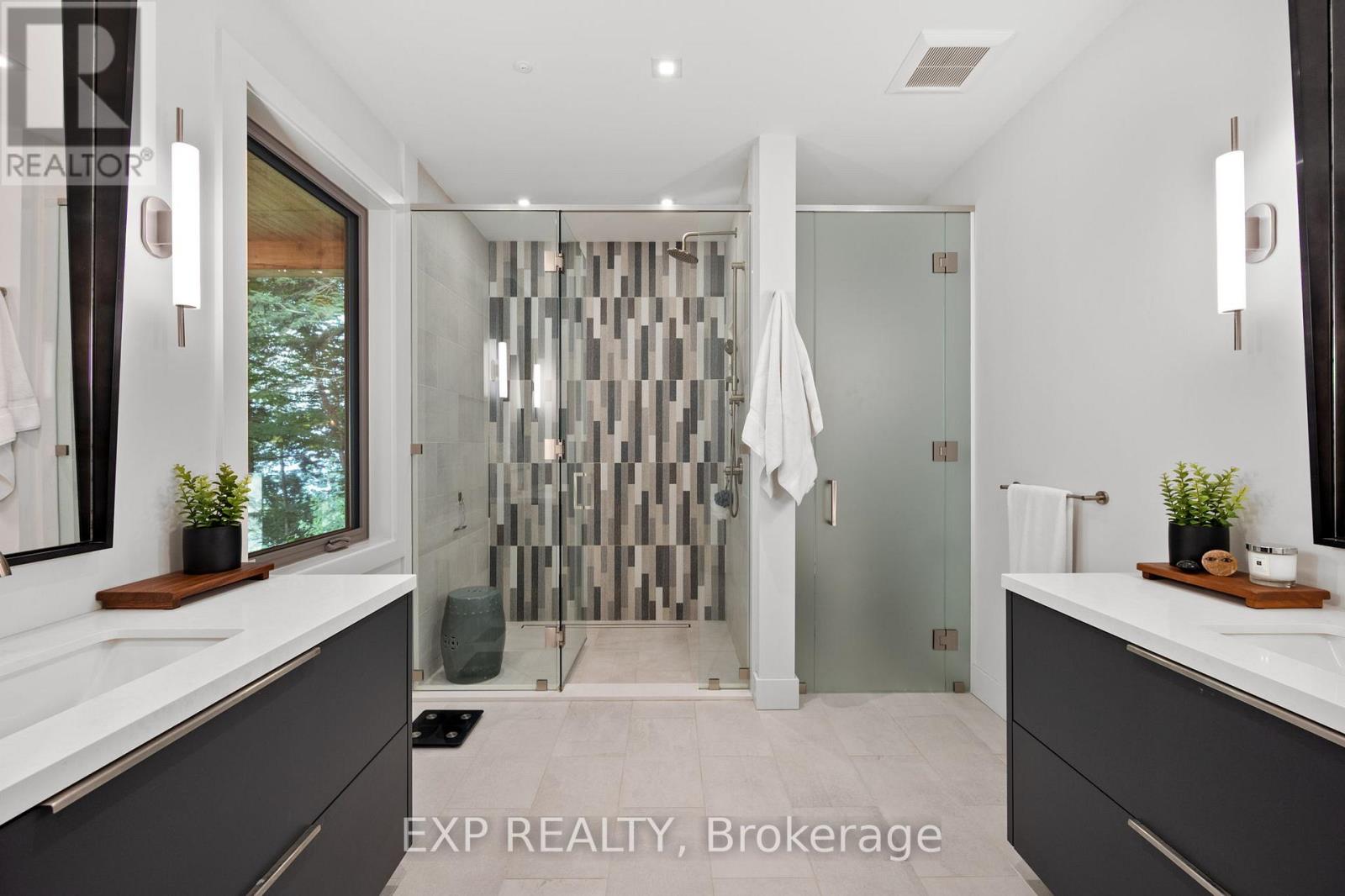 Photo 1 of 124 Claren Crescent, Huntsville ON