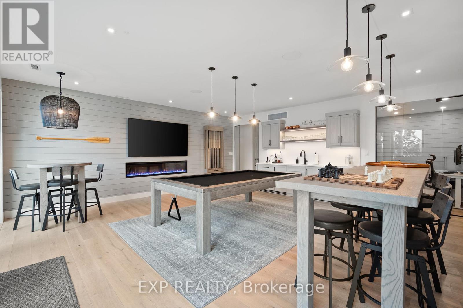 Photo 27 of 124 Claren Crescent, Huntsville ON