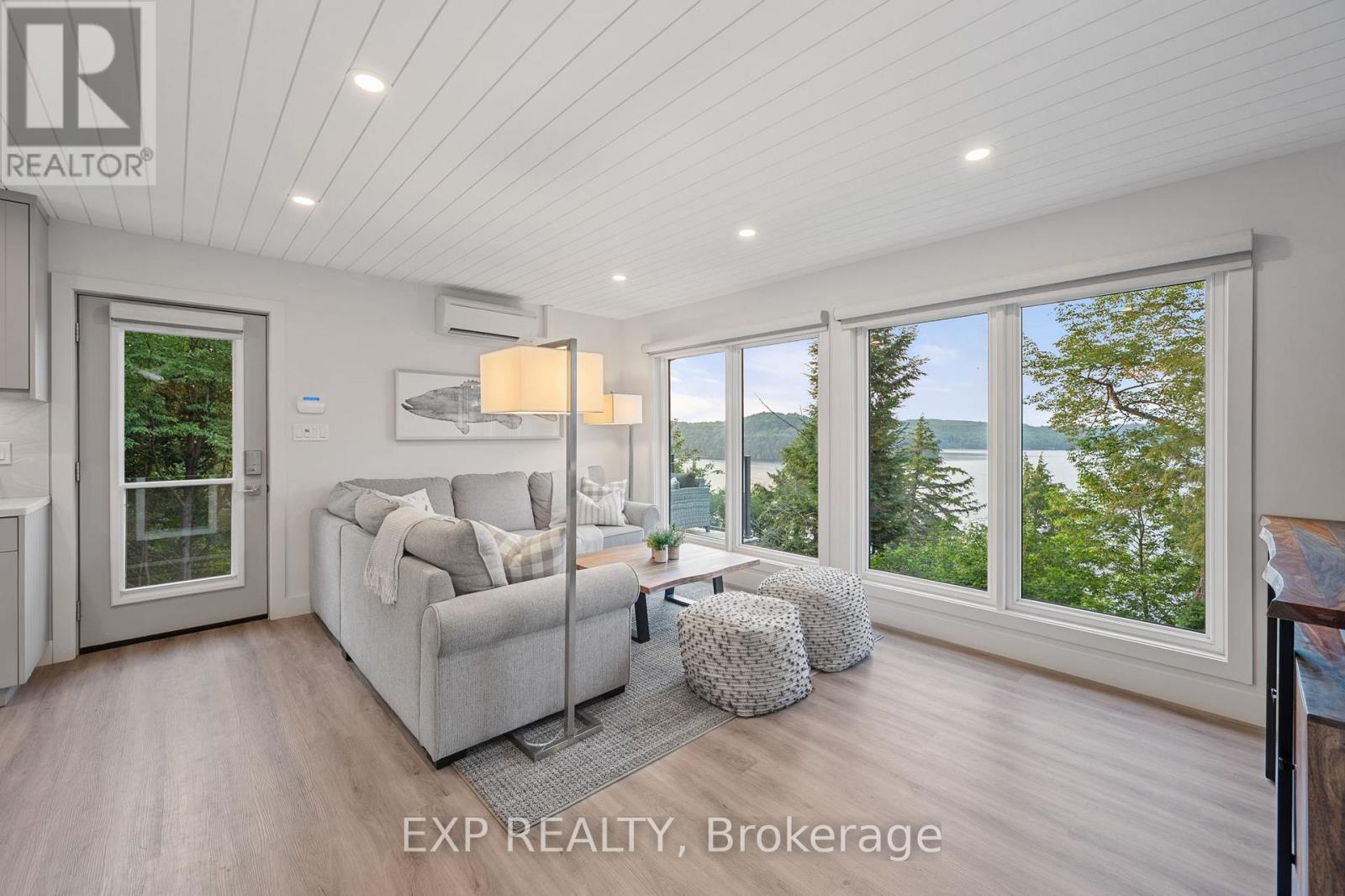 Photo 24 of 124 Claren Crescent, Huntsville ON