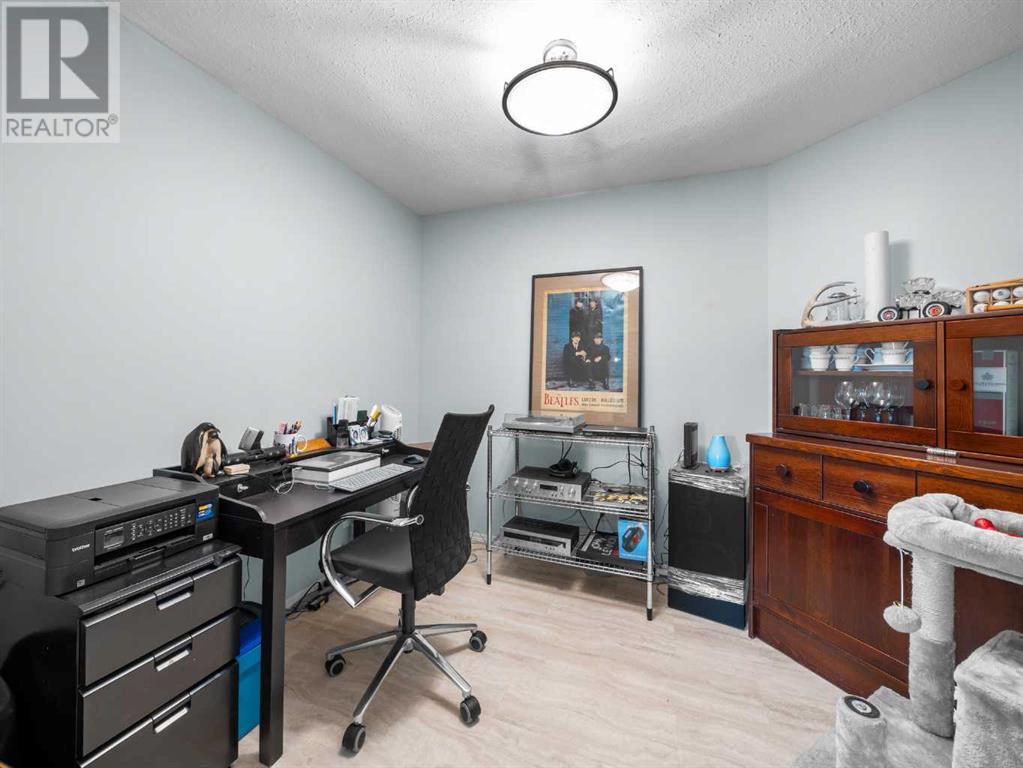 Single Family House for Sale in   Chaparral Ridge Drive SE Chaparral Calgary 