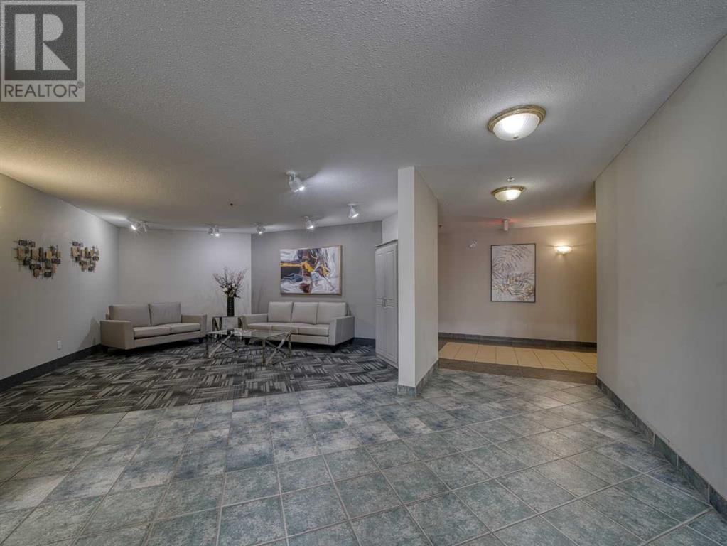 Single Family House for Sale in   Chaparral Ridge Drive SE Chaparral Calgary 