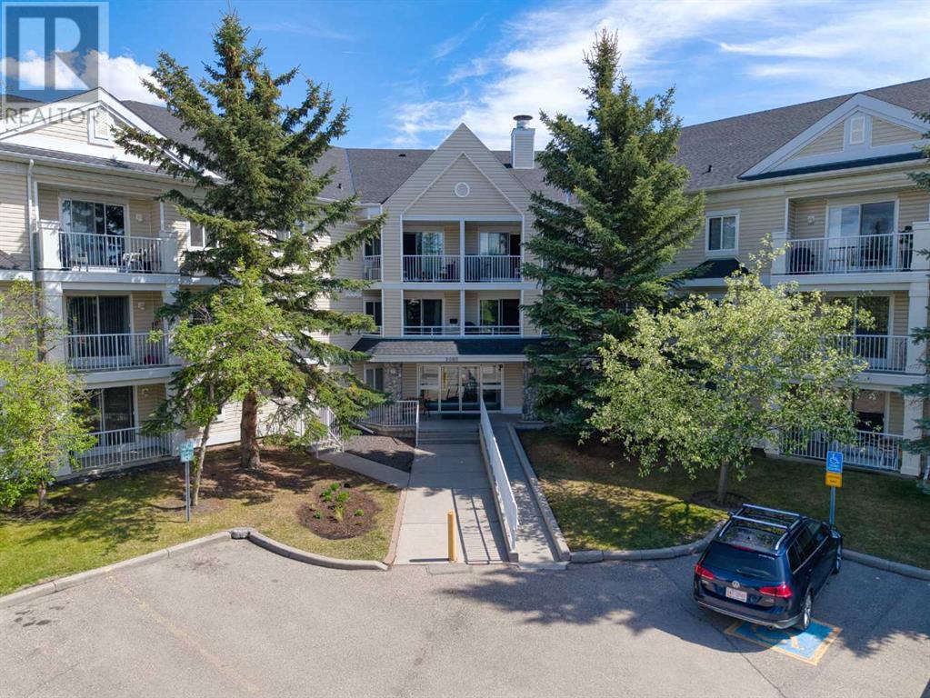 Single Family House for Sale in   Chaparral Ridge Drive SE Chaparral Calgary 