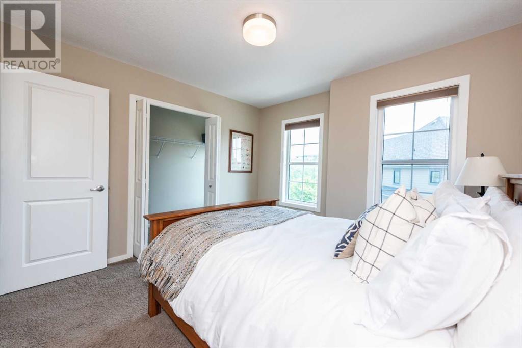 Single Family House for Sale in  Ascot Circle SW Aspen Woods Calgary 