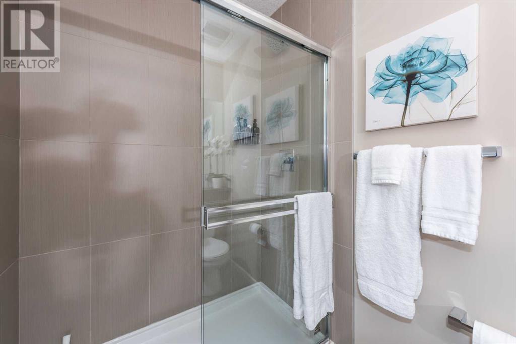 Single Family House for Sale in  Ascot Circle SW Aspen Woods Calgary 