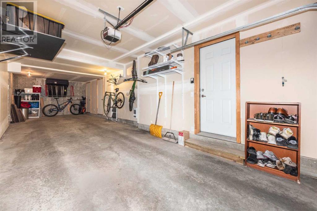 Single Family House for Sale in  Ascot Circle SW Aspen Woods Calgary 
