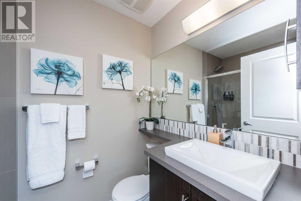 Single Family House for Sale in  Ascot Circle SW Aspen Woods Calgary 