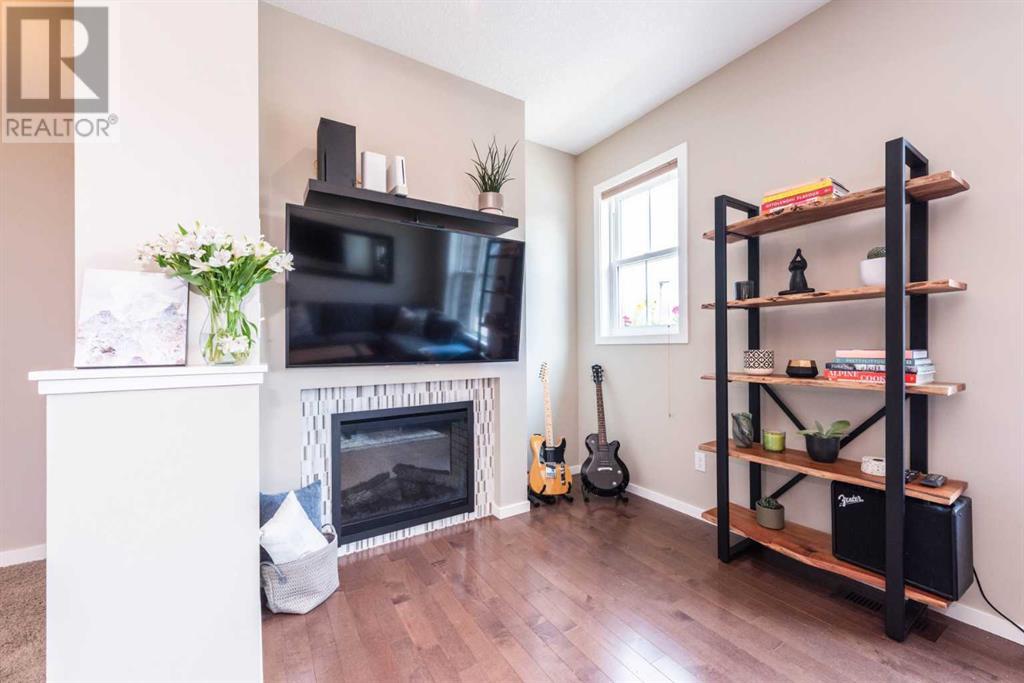Single Family House for Sale in  Ascot Circle SW Aspen Woods Calgary 