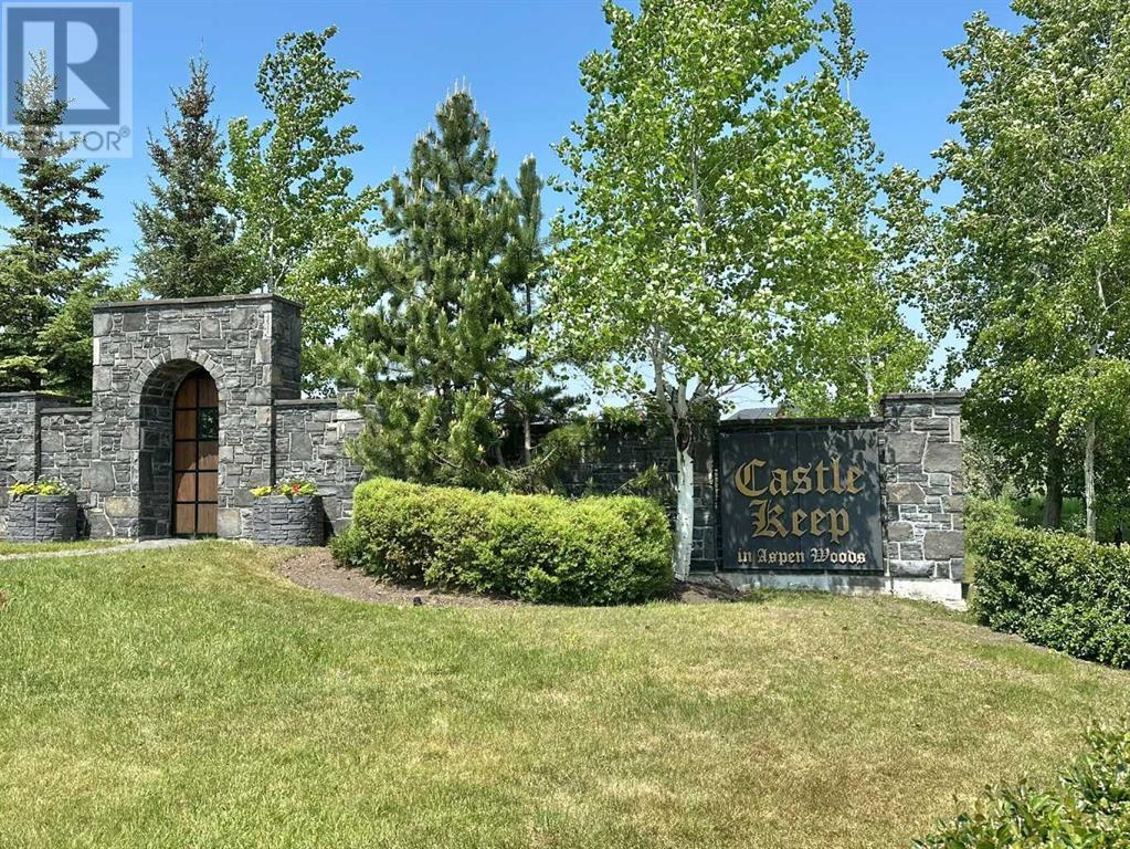 Single Family House for Sale in  Ascot Circle SW Aspen Woods Calgary 