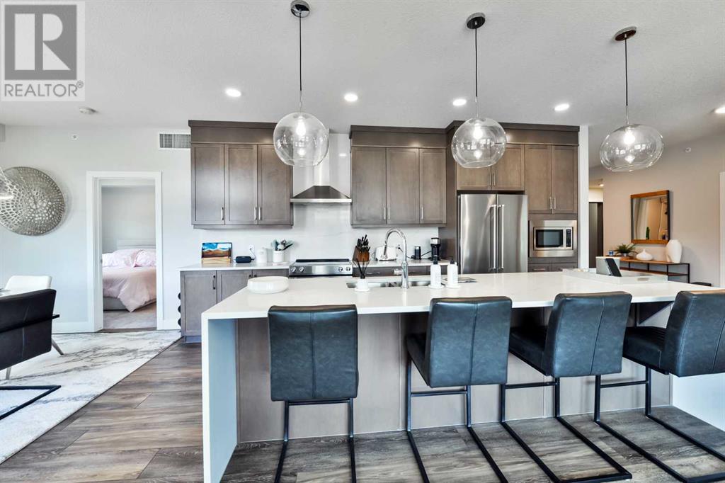 Single Family House for Sale in    Avenue SW Springbank Hill Calgary 