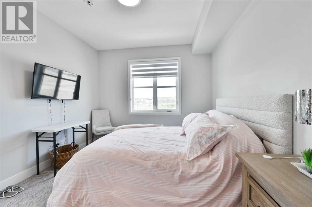 Single Family House for Sale in    Avenue SW Springbank Hill Calgary 