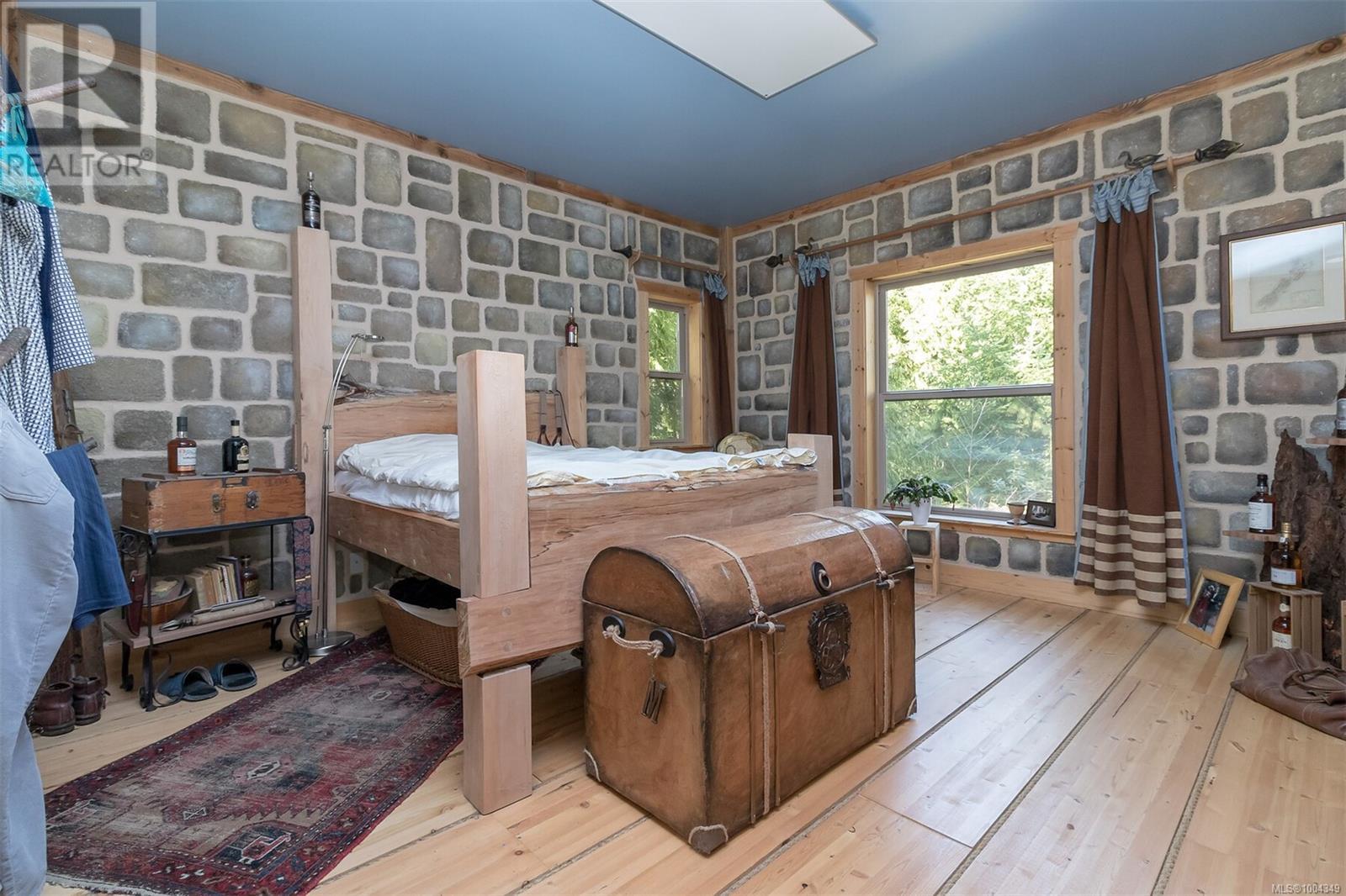Photo 41 of 1860 Ashling Rd, Qualicum Beach BC
