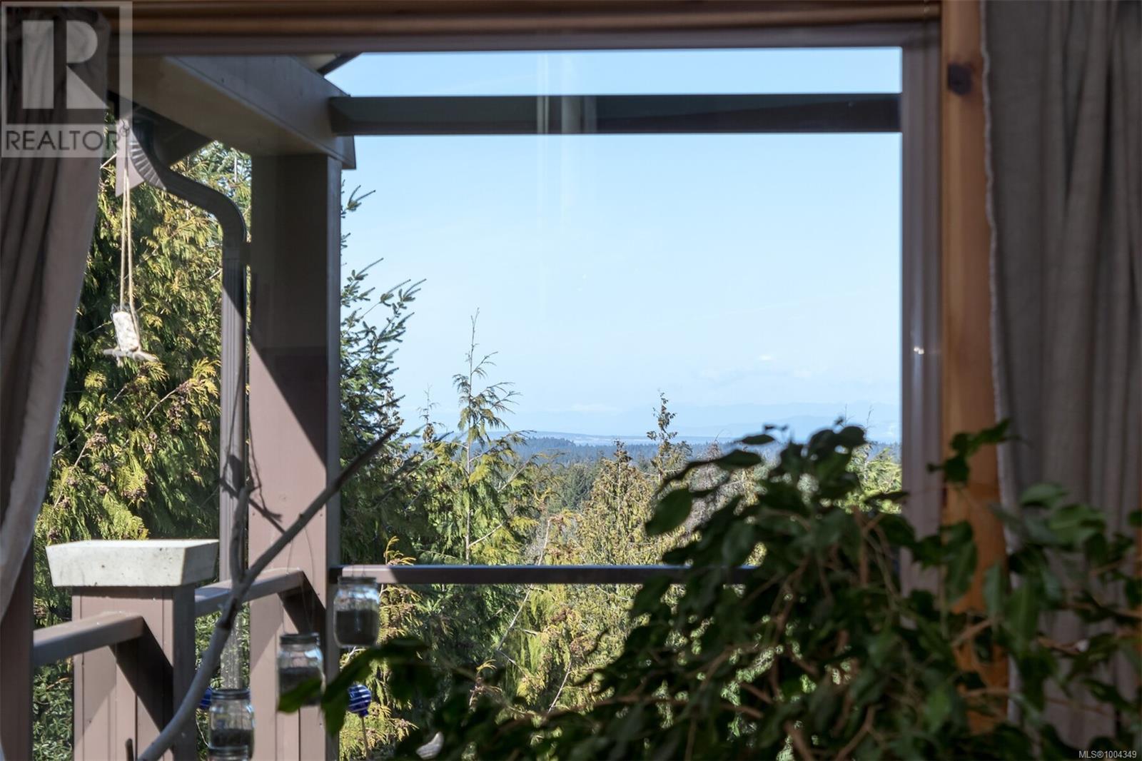 Photo 65 of 1860 Ashling Rd, Qualicum Beach BC