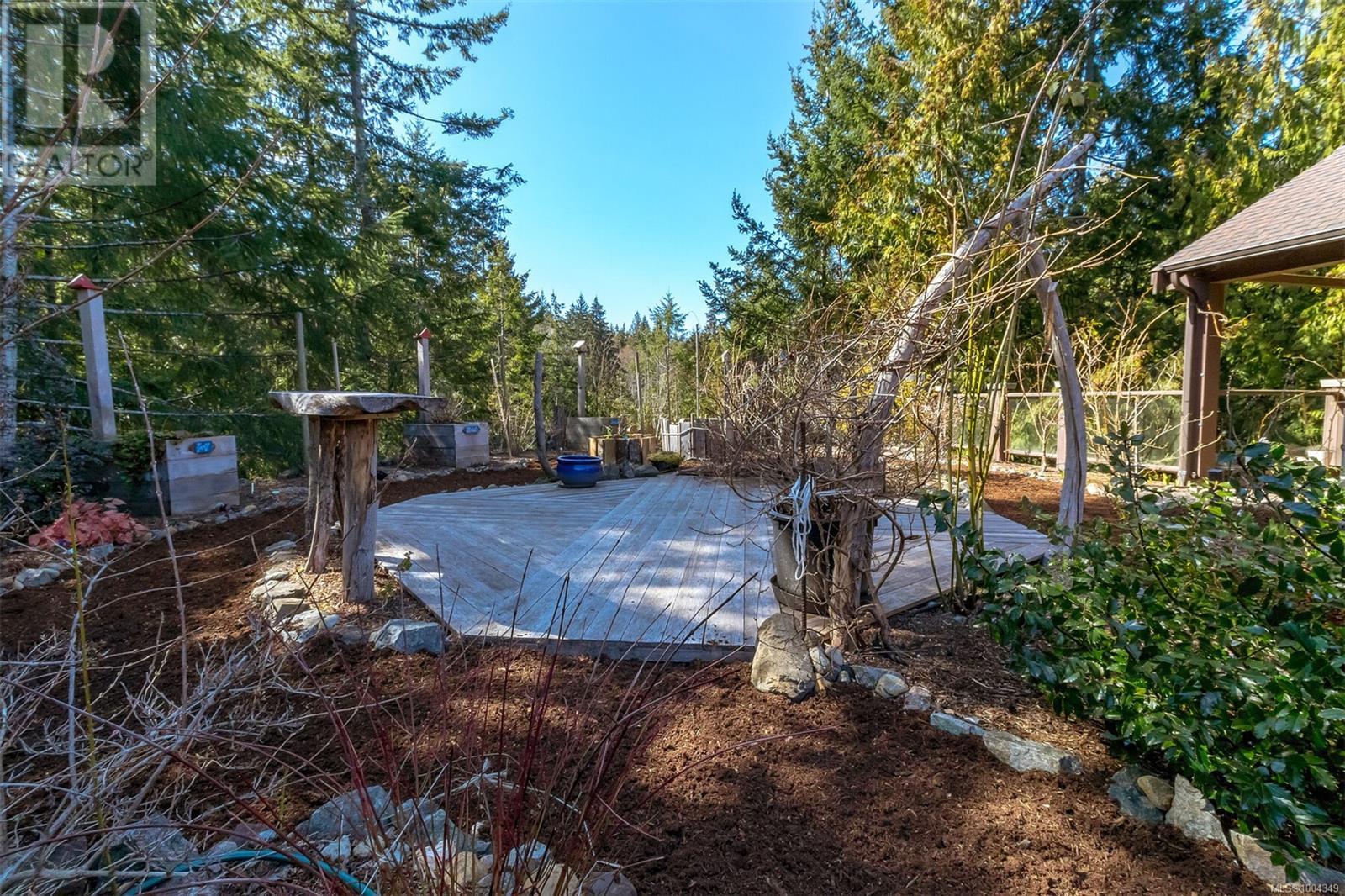 Photo 71 of 1860 Ashling Rd, Qualicum Beach BC