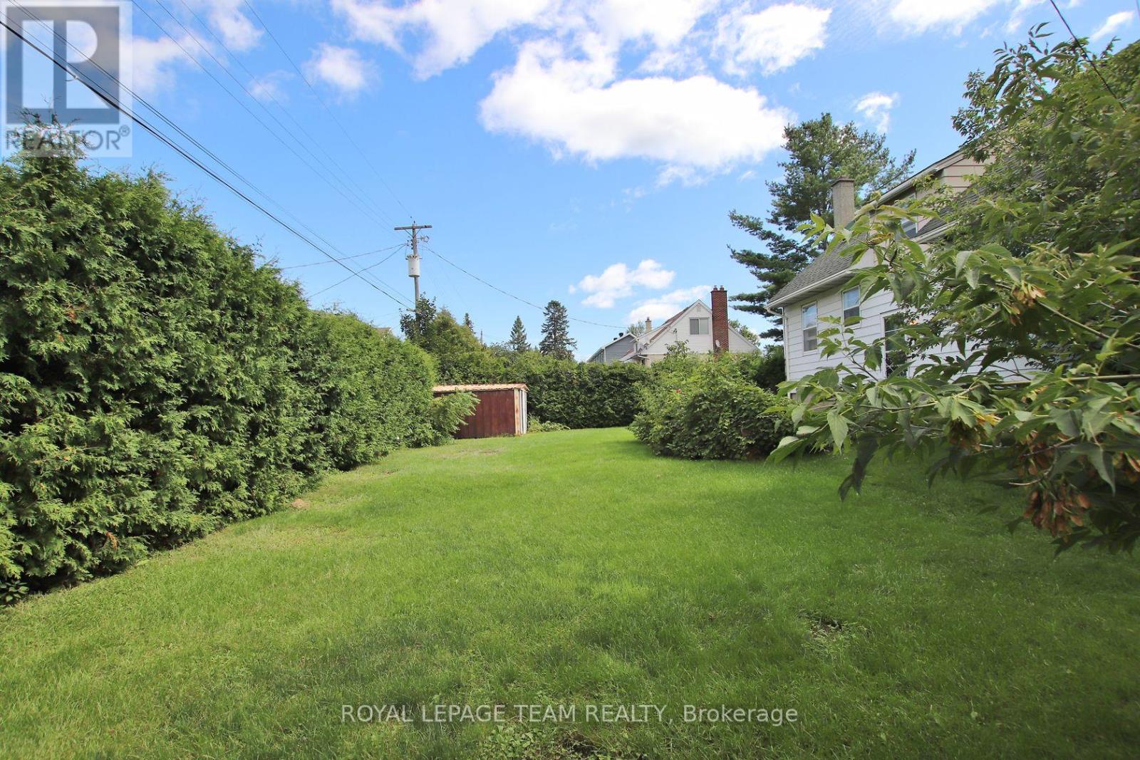 Photo 18 of 113 Rita Avenue, Ottawa ON