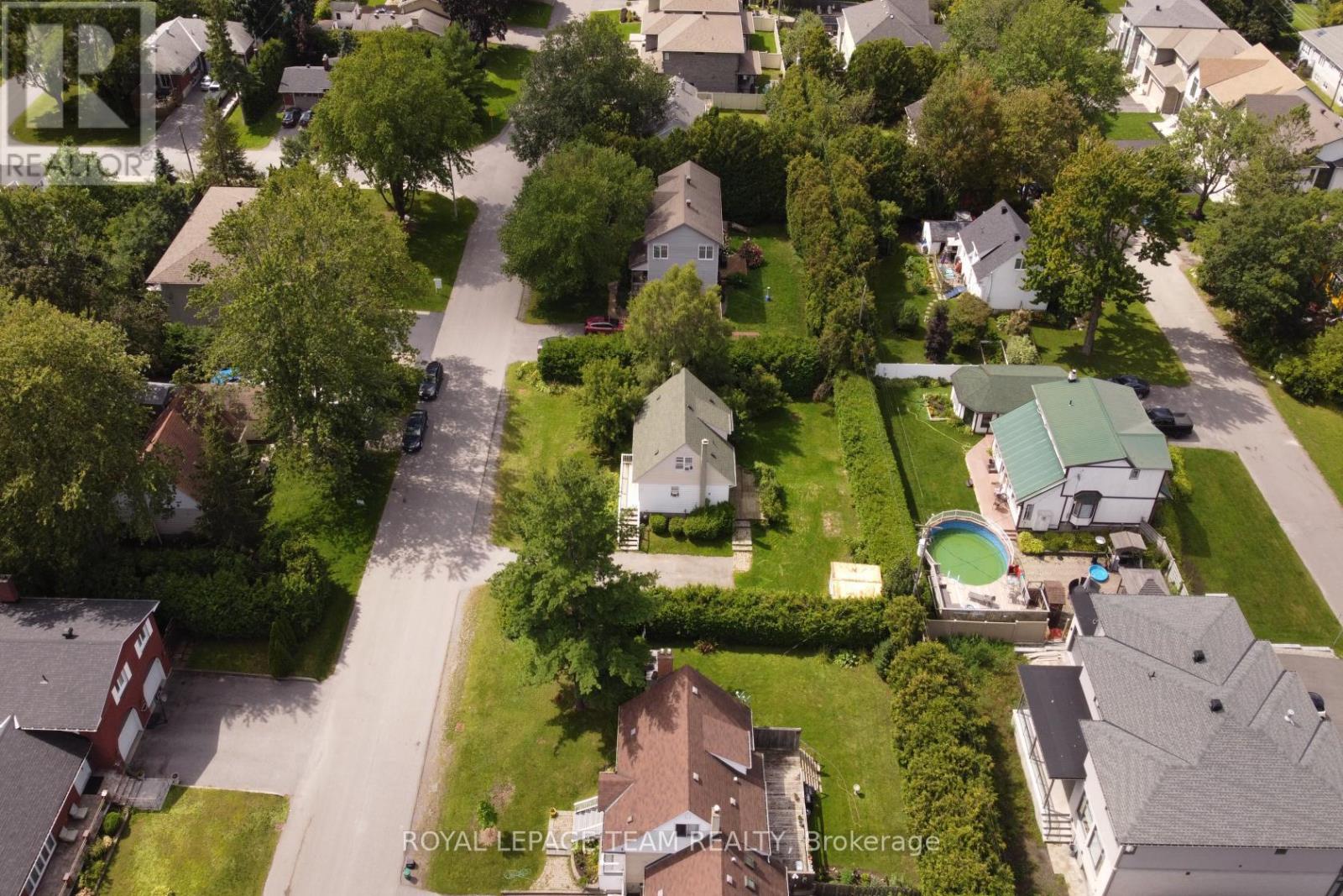 Photo 3 of 113 Rita Avenue, Ottawa ON
