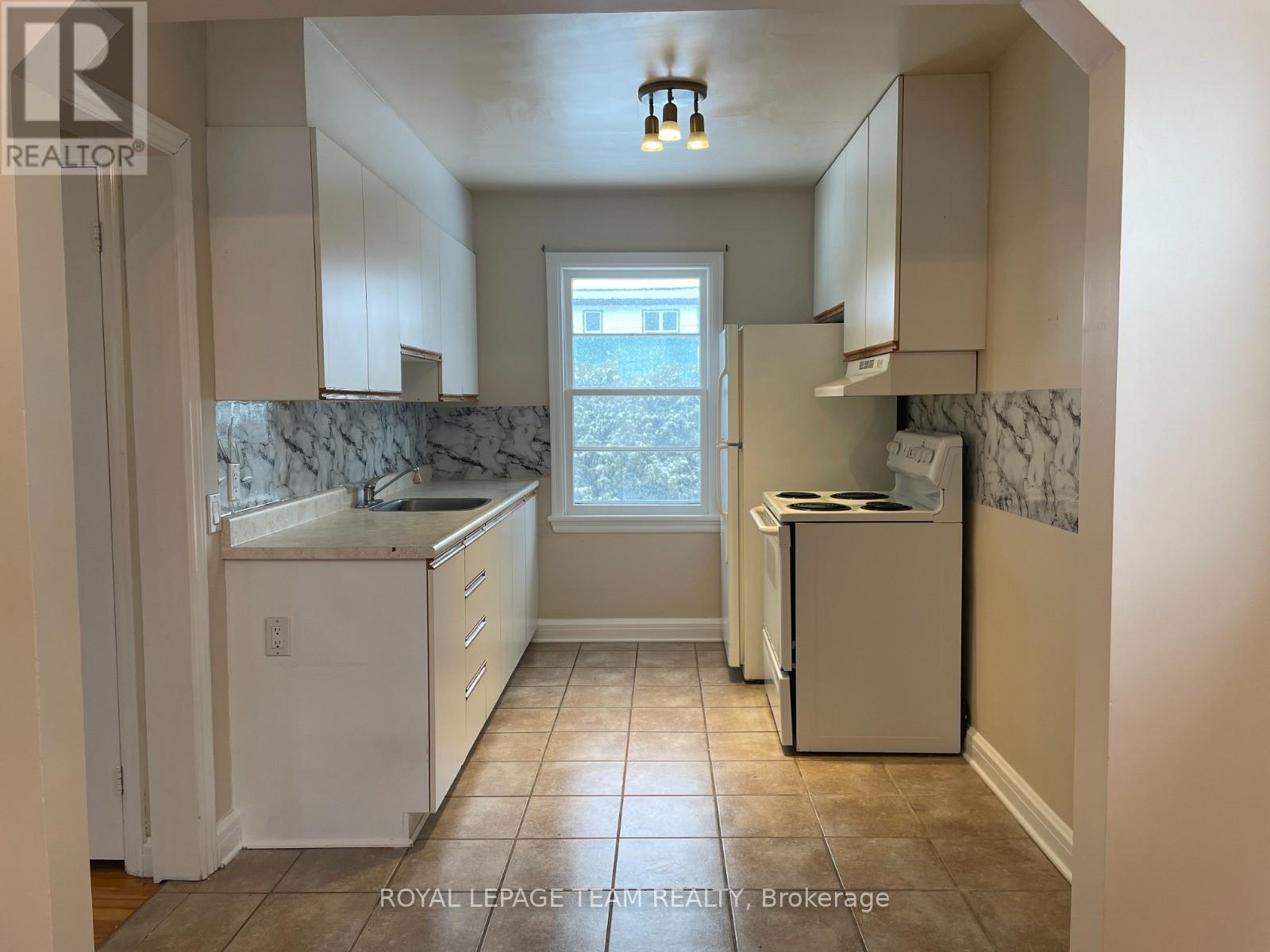 Photo 10 of 113 Rita Avenue, Ottawa ON