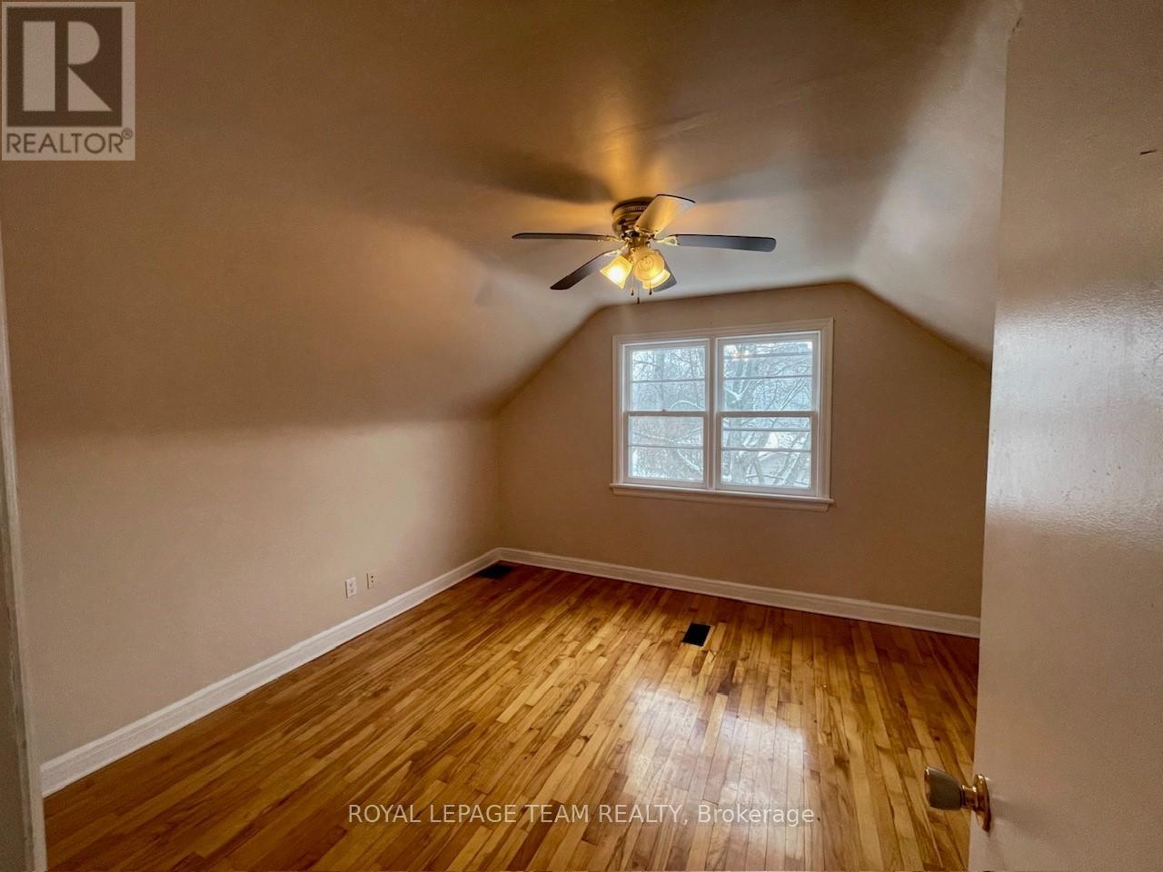 Photo 30 of 113 Rita Avenue, Ottawa ON
