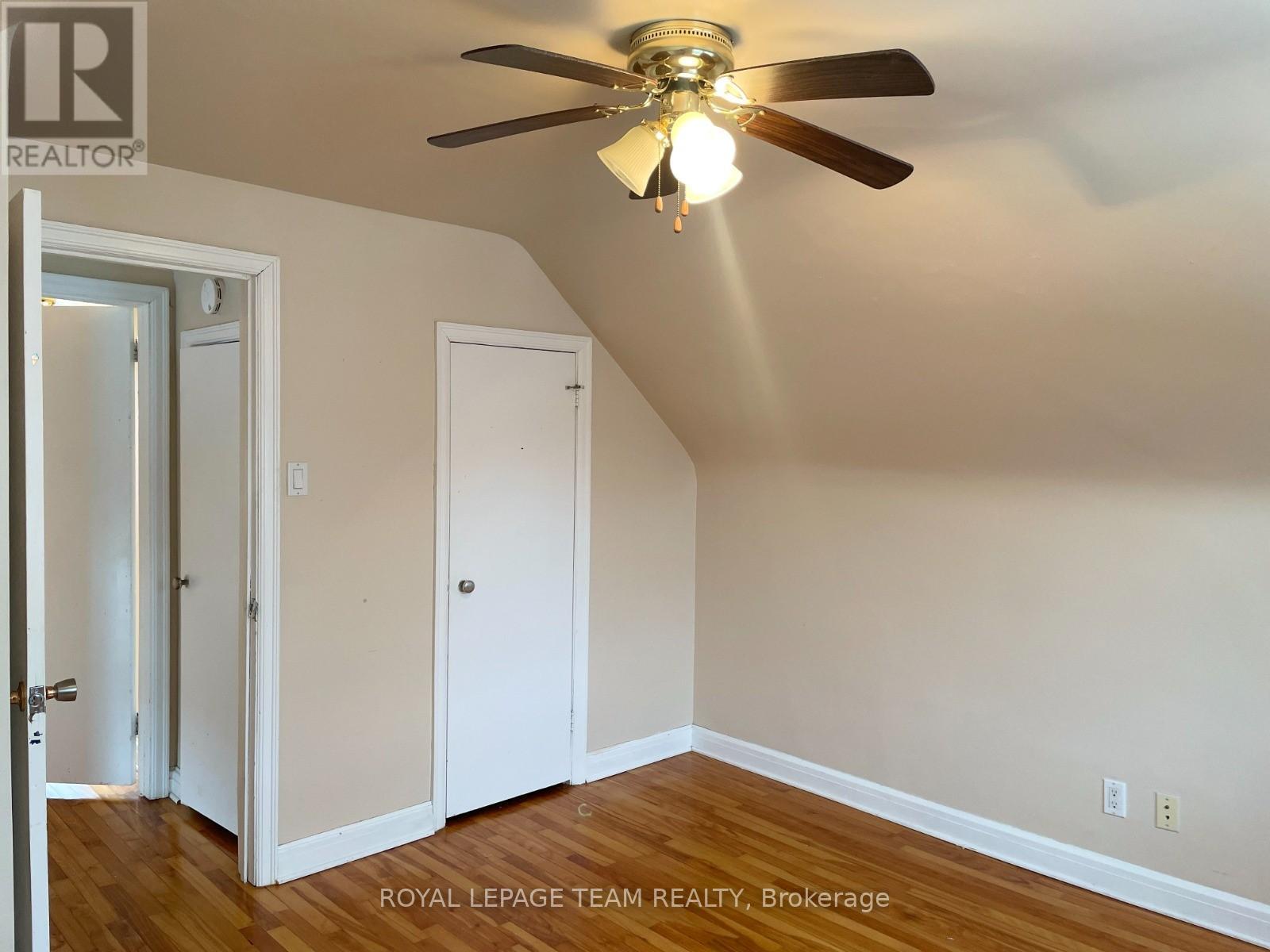Photo 13 of 113 Rita Avenue, Ottawa ON