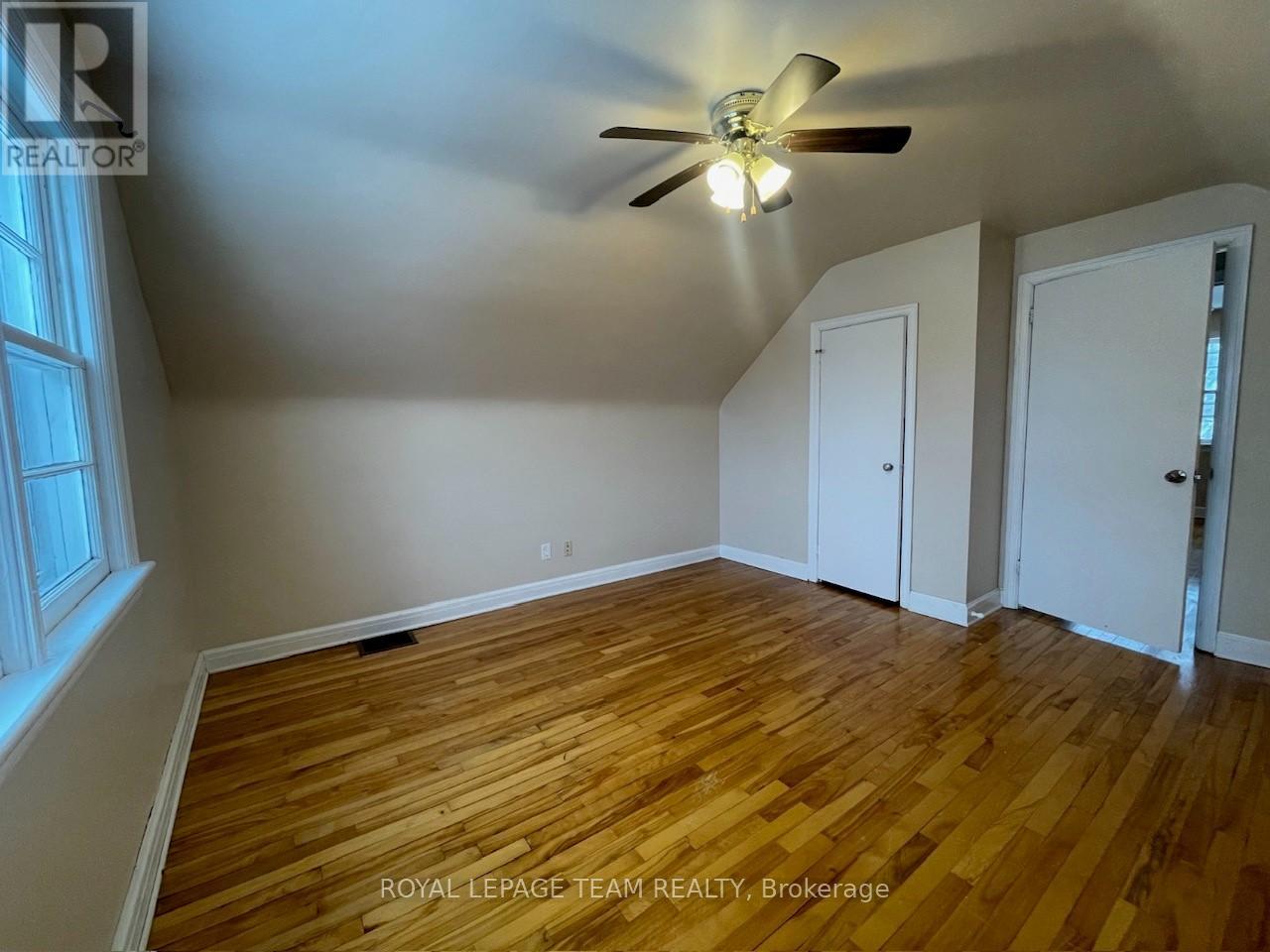 Photo 32 of 113 Rita Avenue, Ottawa ON