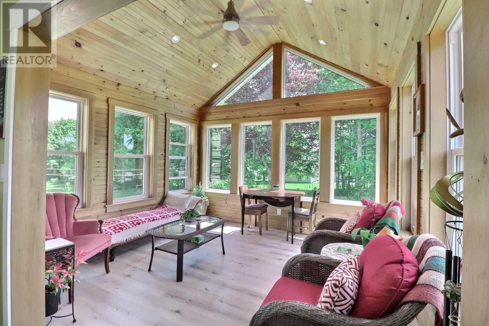 22 Maple Avenue - 6