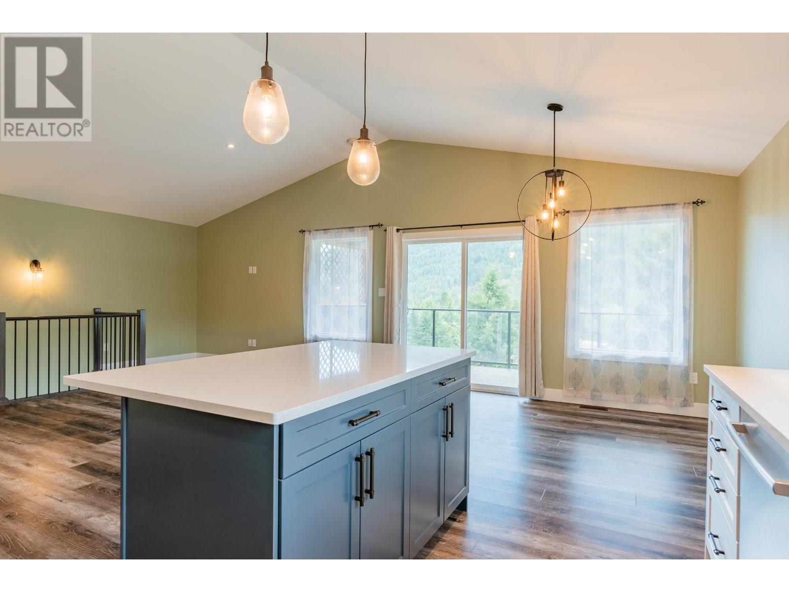 1955 SANDY Road, Castlegar