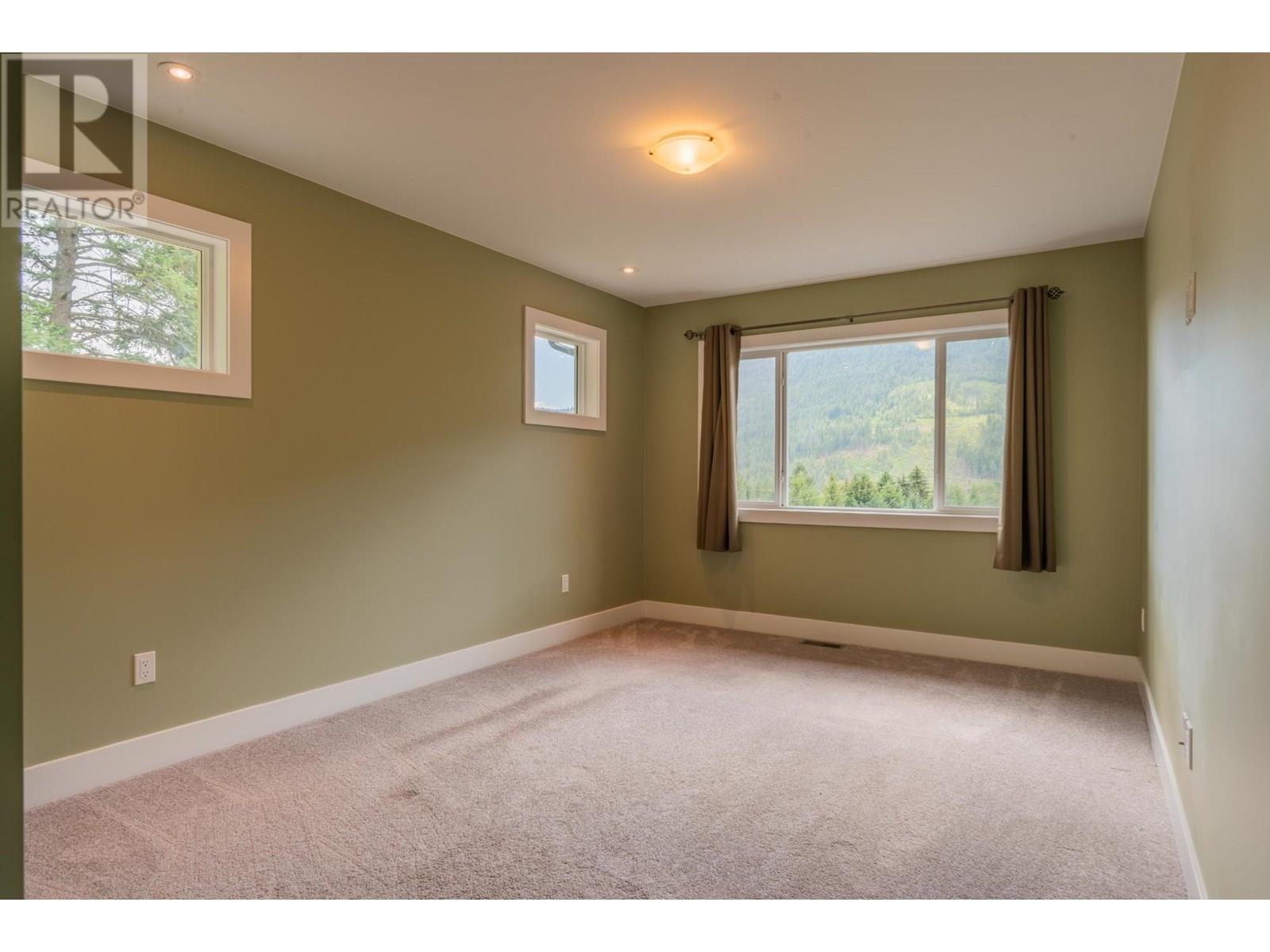 1955 SANDY Road, Castlegar