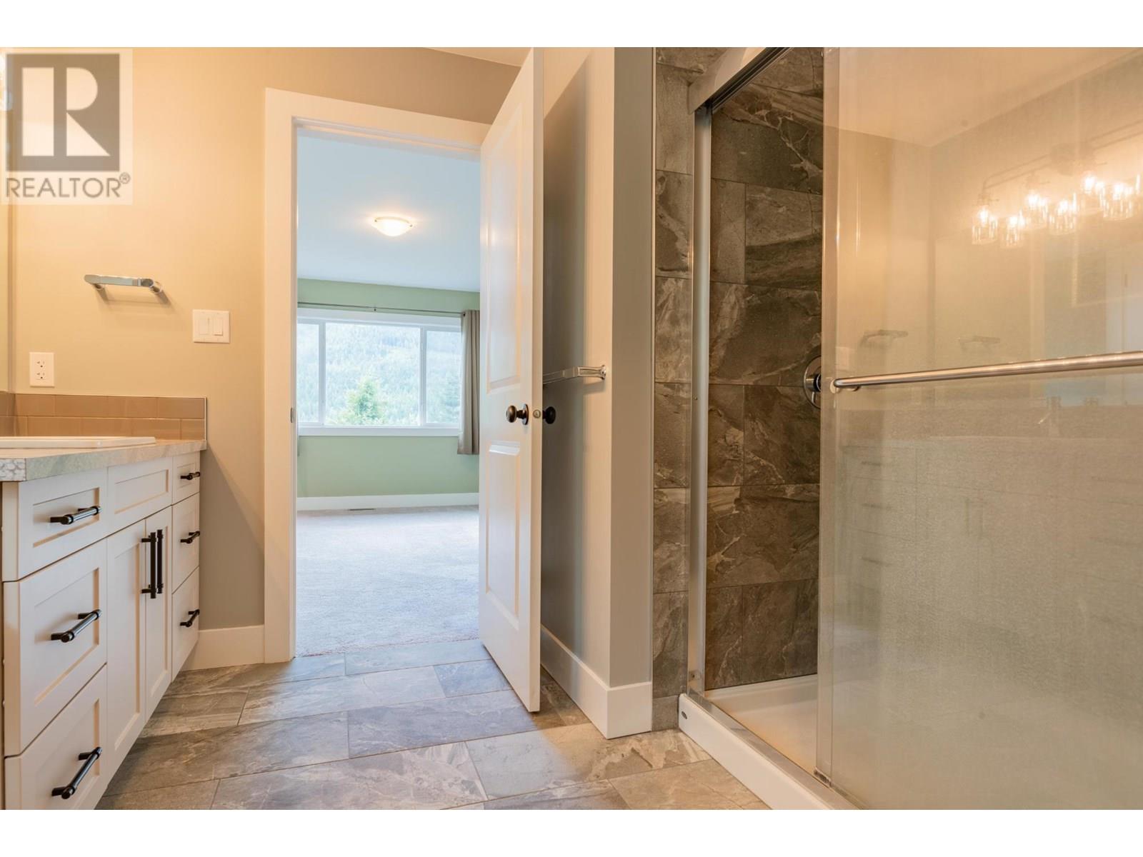 1955 SANDY Road, Castlegar