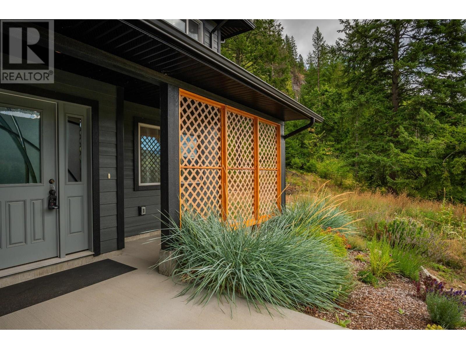 1955 SANDY Road, Castlegar