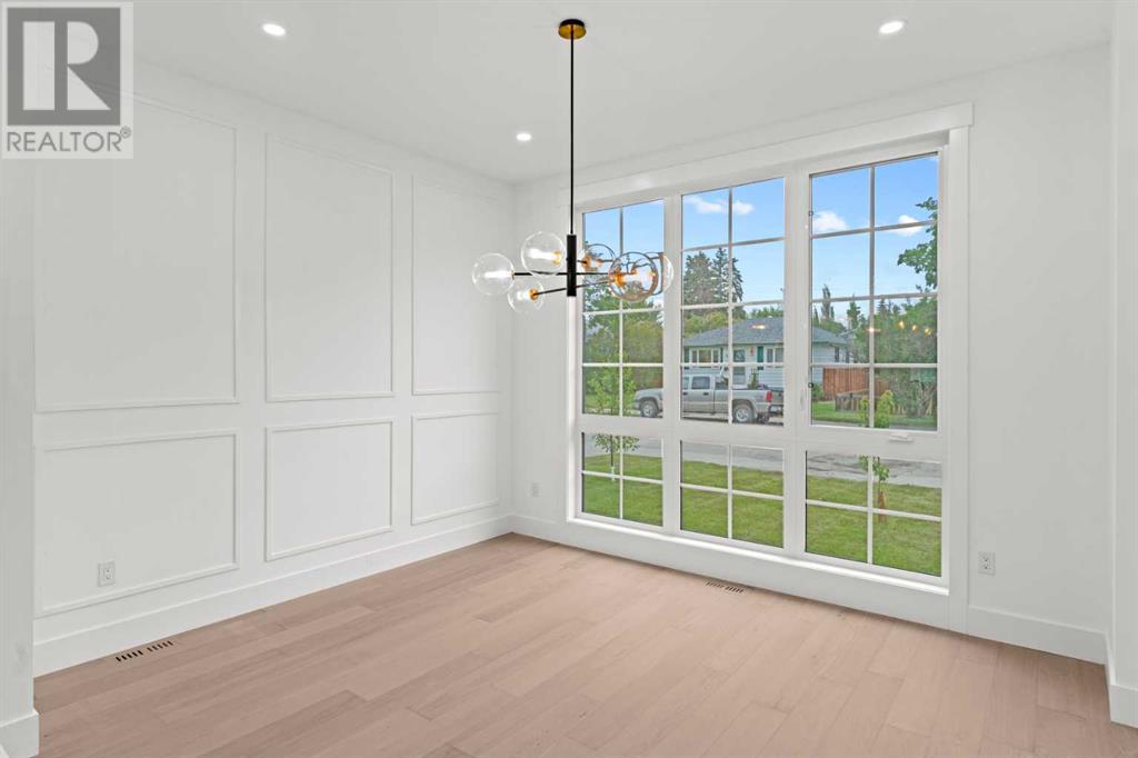Single Family House for Sale in   Avenue NW West Hillhurst Calgary 