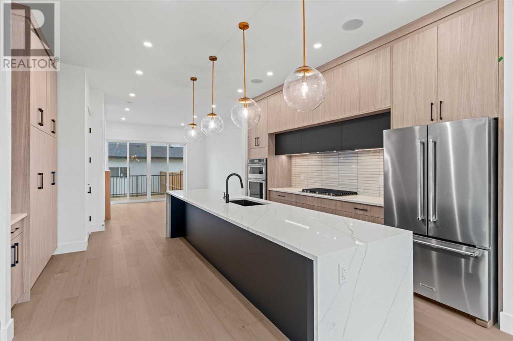 Single Family House for Sale in   Avenue NW West Hillhurst Calgary 