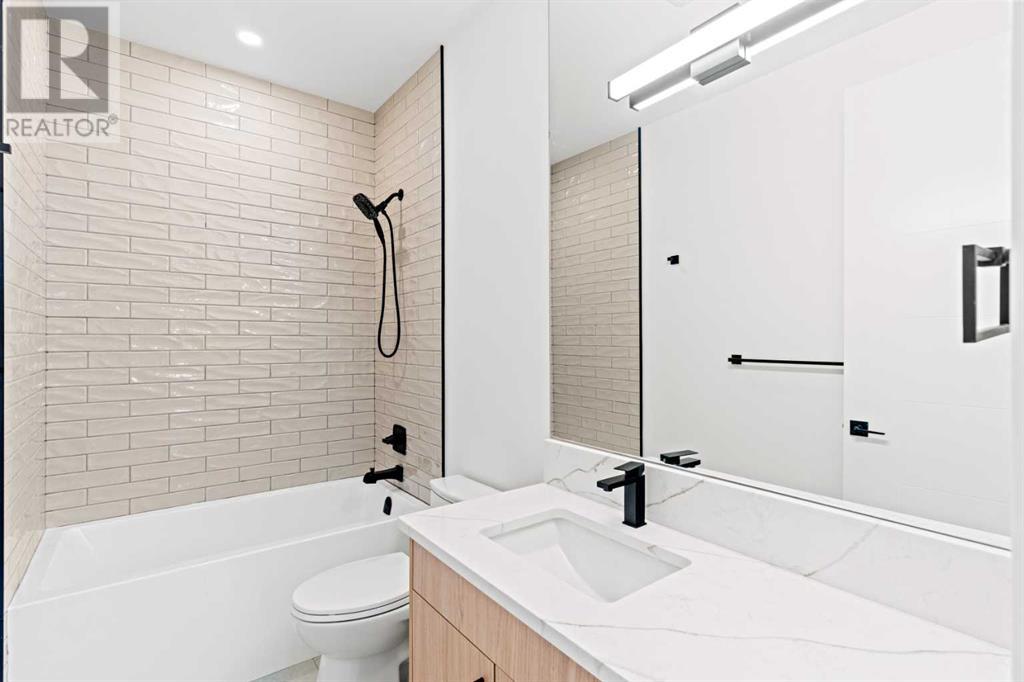 Single Family House for Sale in   Avenue NW West Hillhurst Calgary 
