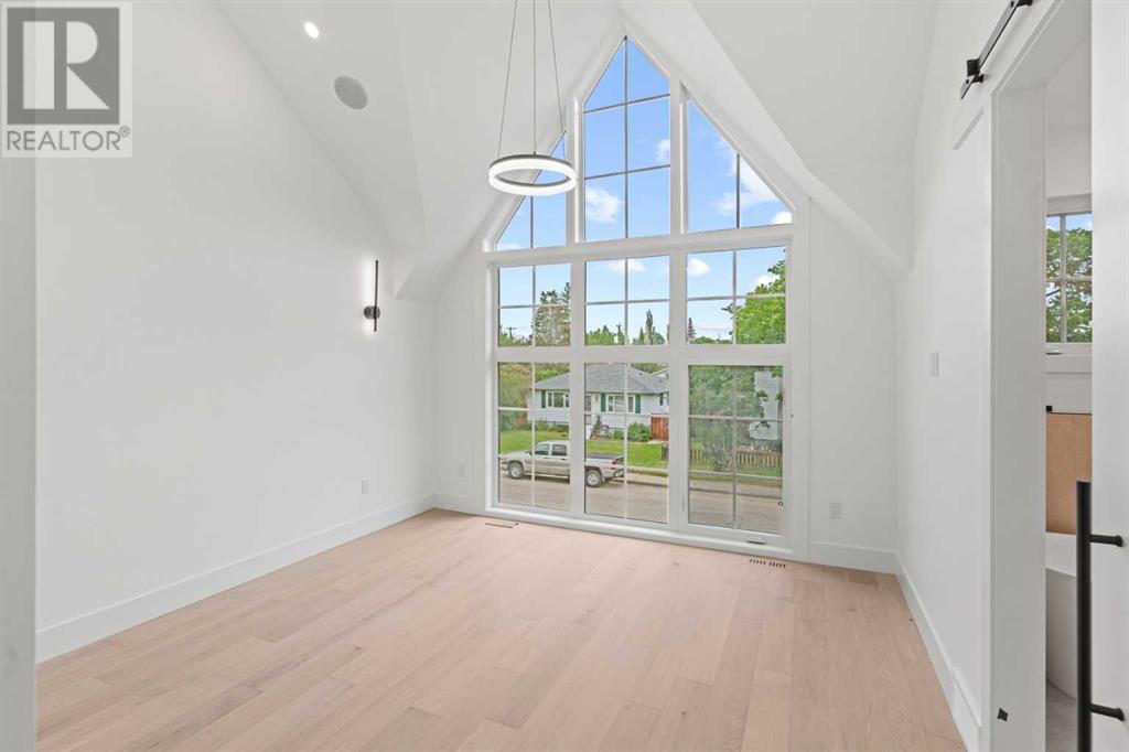 Single Family House for Sale in   Avenue NW West Hillhurst Calgary 