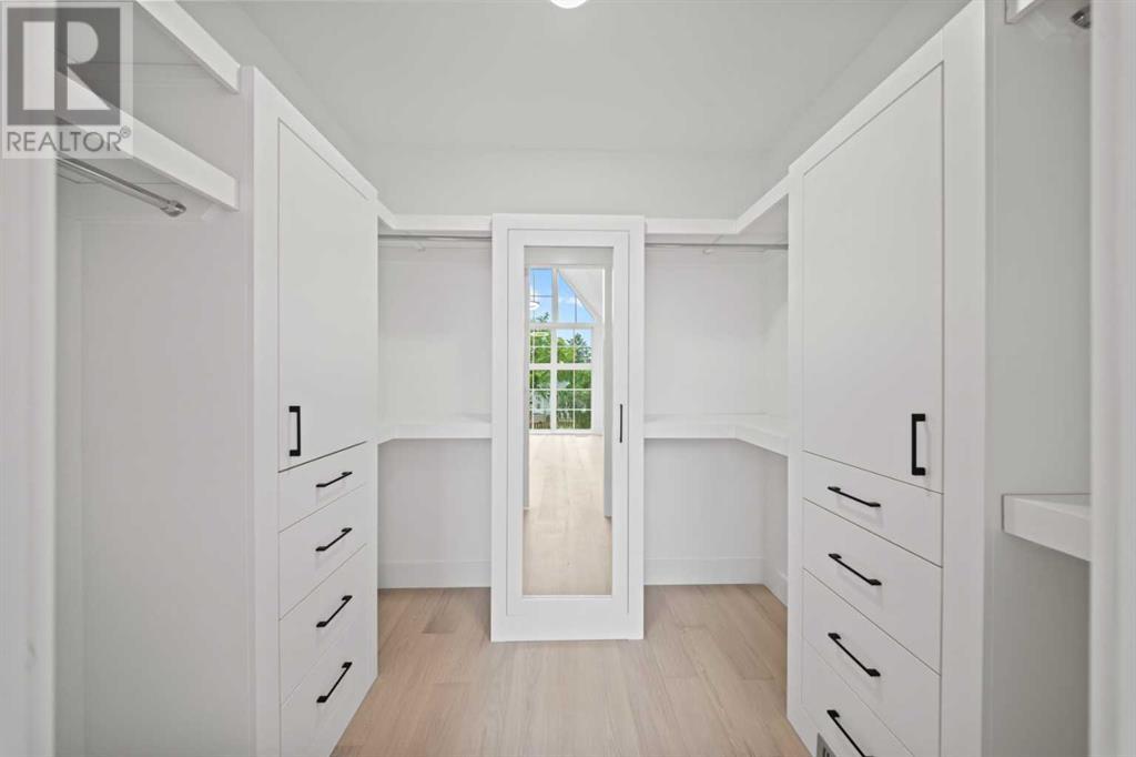 Single Family House for Sale in   Avenue NW West Hillhurst Calgary 