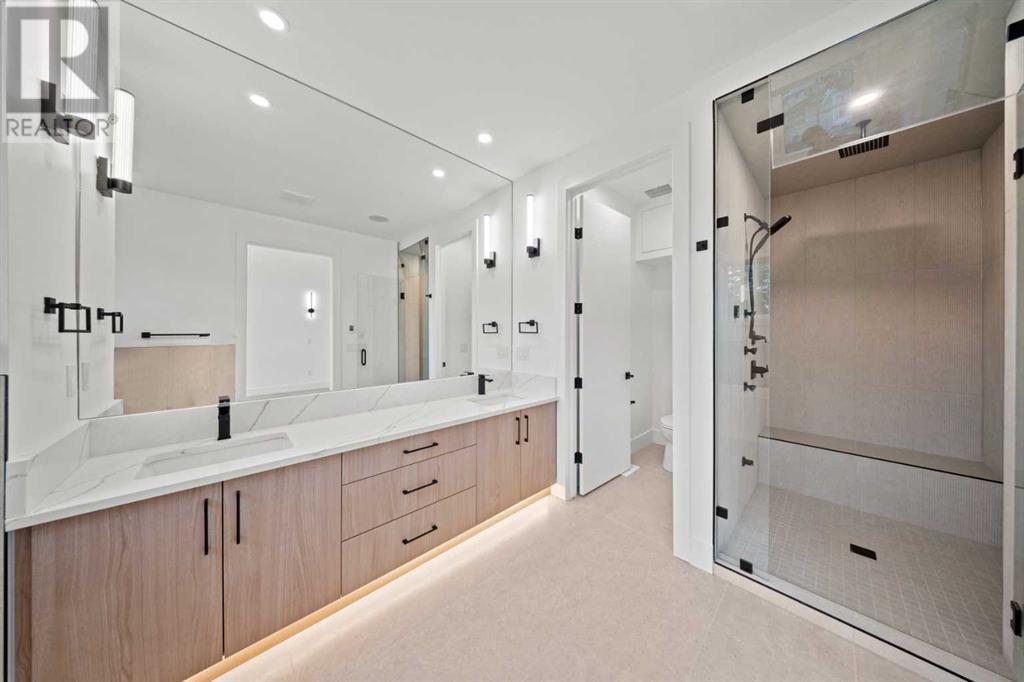Single Family House for Sale in   Avenue NW West Hillhurst Calgary 