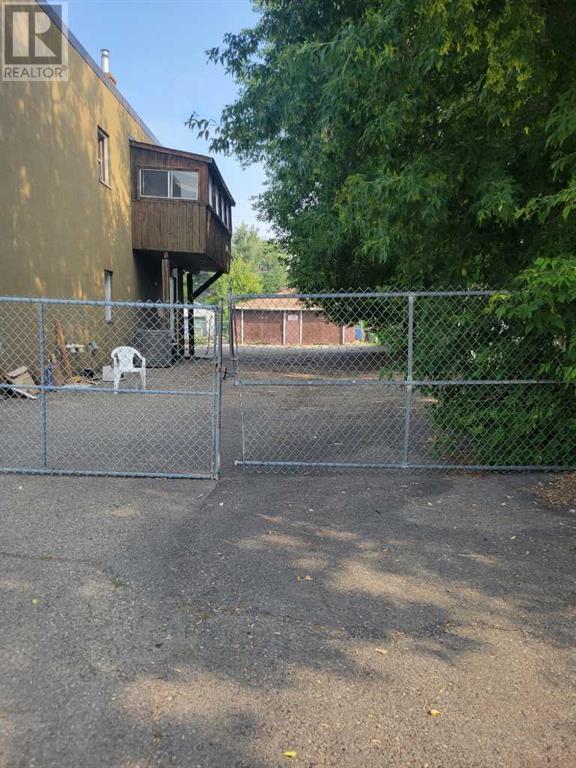Office for Sale in  Edmonton Trail NE Winston Heights/Mountview Calgary 